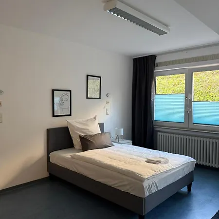 Moeblierte Monteurzimmer In Zentraler Lage In Accommodatie bij particulieren *